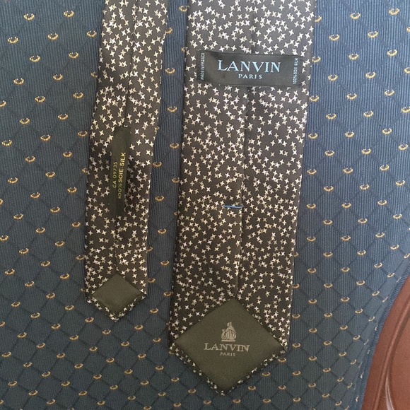 Gorgeous LANVIN  Tie, PARIS, 100% silk. 60 inches long , very nice gift for men. - Picture 6 of 11